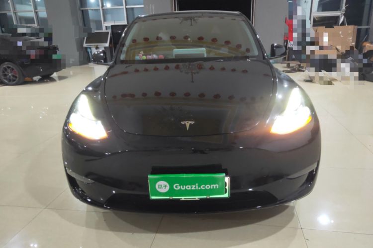 Used Tesla Model Y 2022 Long-Range All-Wheel-Drive Version Front