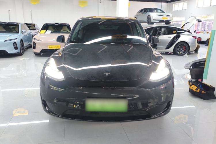 Used Tesla Model Y 2022 Rear-Wheel-Drive Version Front