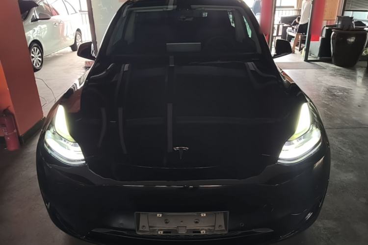 Used Tesla Model Y 2022 Rear-Wheel-Drive Version Front