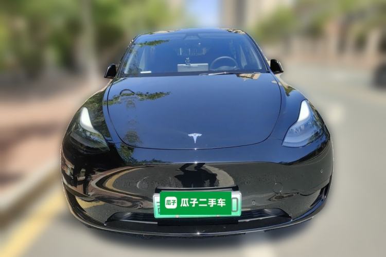 Used Tesla Model Y 2022 Rear-Wheel-Drive Version Front