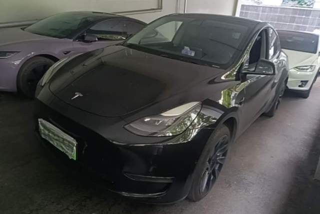 Used Tesla Model Y 2022 Long-Range All-Wheel-Drive Version