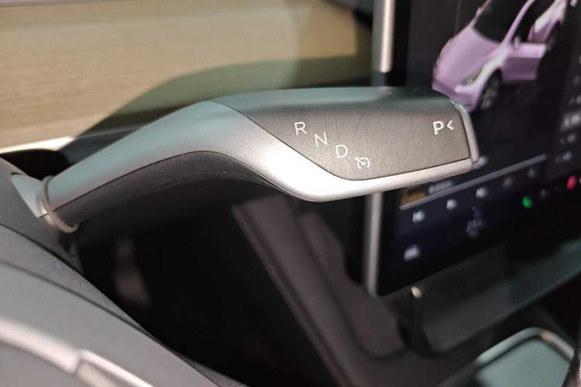 Used Tesla Model Y 2022 Revised Version Rear-Wheel Drive Gear Lever