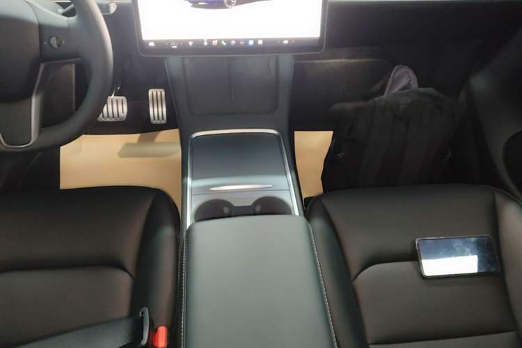 Used Tesla Model Y 2022 Performance High-Performance All-Wheel-Drive Version Gear Lever