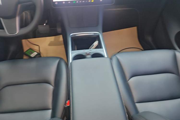 Used Tesla Model Y 2022 Revised Version Rear-Wheel Drive Gear Lever