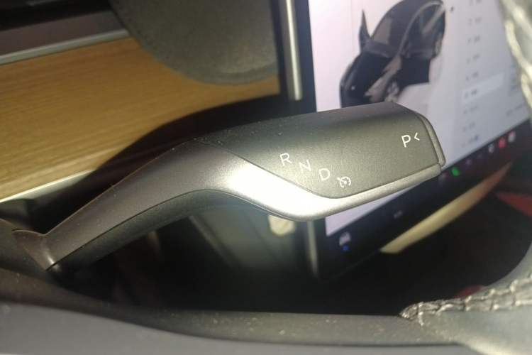 Used Tesla Model Y 2022 Revised Version Rear-Wheel Drive Gear Lever