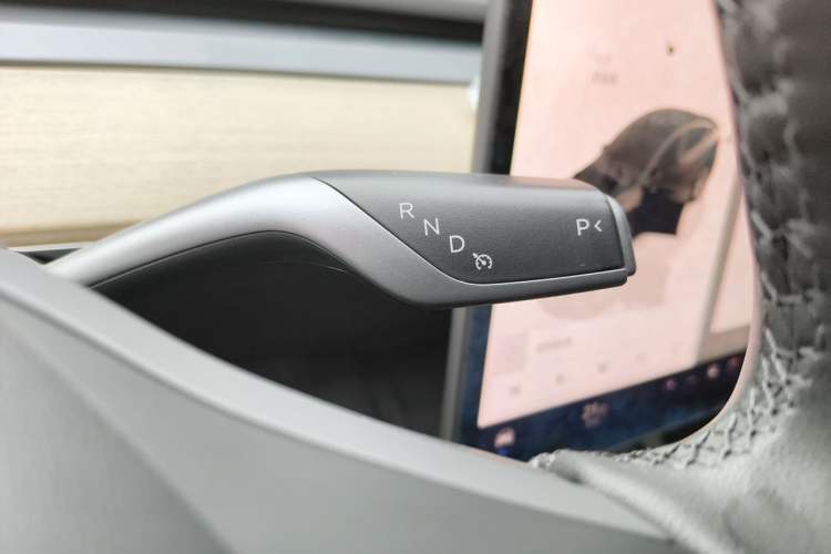 Used Tesla Model Y 2022 Revised Version Rear-Wheel Drive Gear Lever