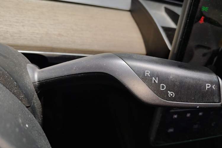 Used Tesla Model Y 2022 Revised Version Rear-Wheel Drive Gear Lever