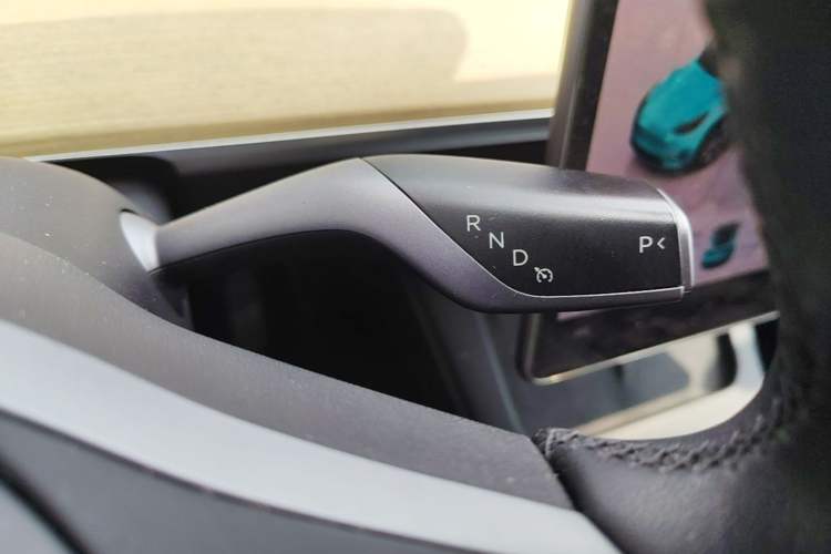 Used Tesla Model Y 2022 Revised Version Rear-Wheel Drive Gear Lever