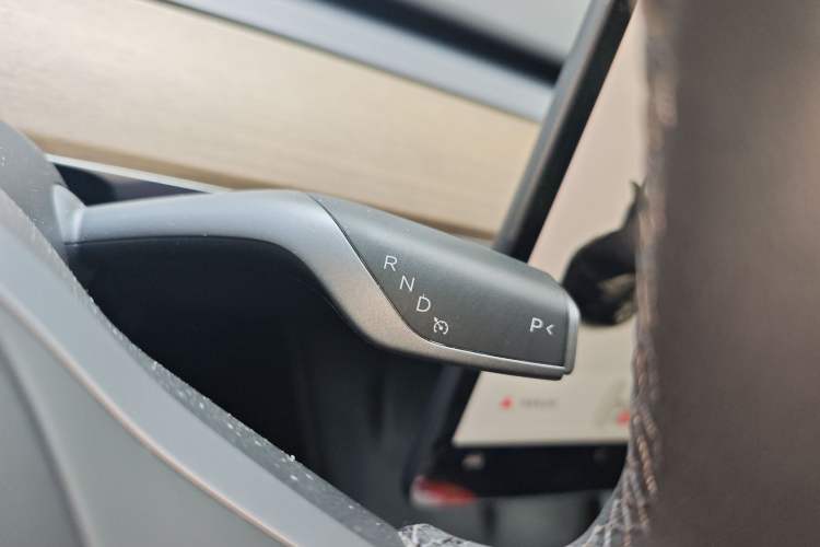 Used Tesla Model Y 2022 Rear-Wheel-Drive Version Gear Lever