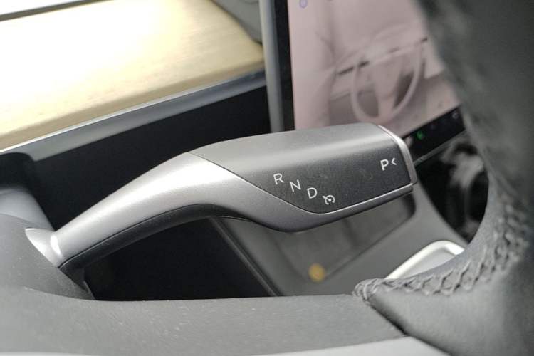 Used Tesla Model Y 2022 Revised Version Rear-Wheel Drive Gear Lever