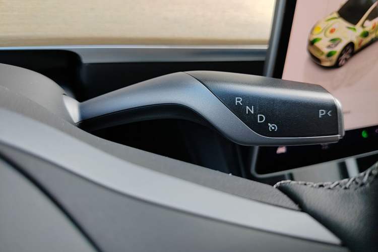 Used Tesla Model Y 2022 Revised Version Rear-Wheel Drive Gear Lever