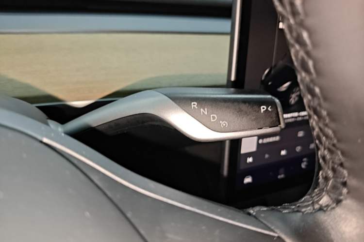 Used Tesla Model Y 2022 Revised Version Long-Range All-Wheel Drive Gear Lever