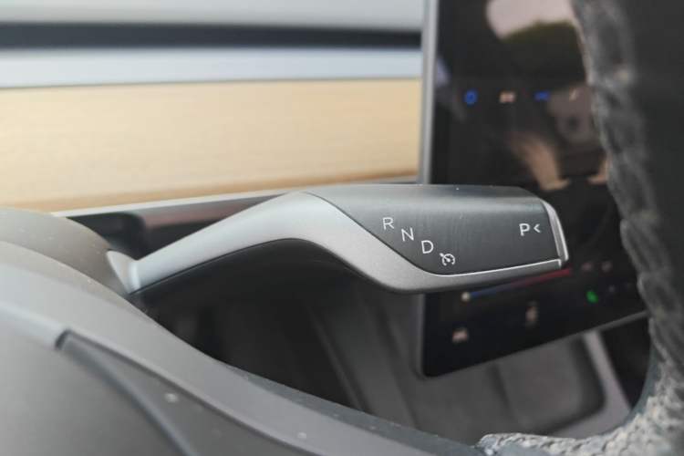 Used Tesla Model Y 2022 Rear-Wheel-Drive Version Gear Lever