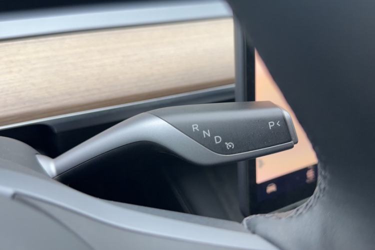 Used Tesla Model Y 2022 Revised Version Long-Range All-Wheel Drive Gear Lever