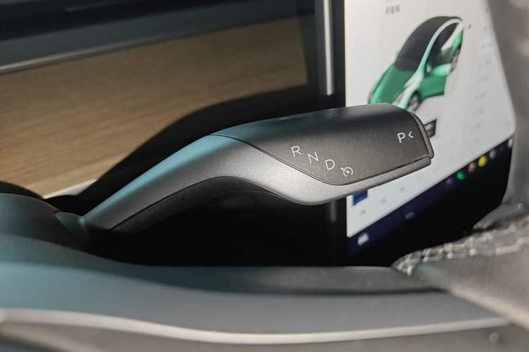 Used Tesla Model Y 2022 Long-Range All-Wheel-Drive Version Gear Lever