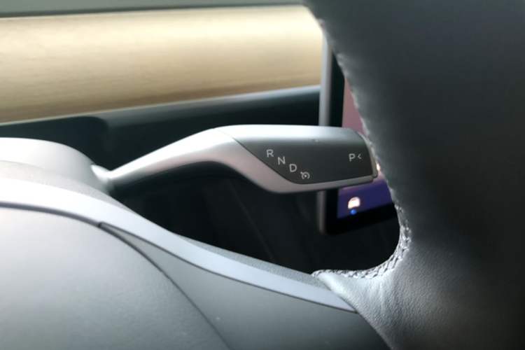 Used Tesla Model Y 2022 Revised Version Rear-Wheel Drive Gear Lever