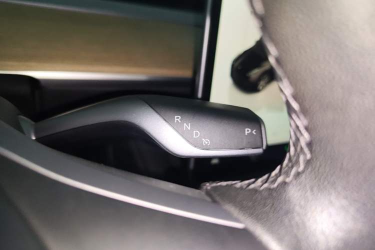 Used Tesla Model Y 2022 Rear-Wheel-Drive Version Gear Lever