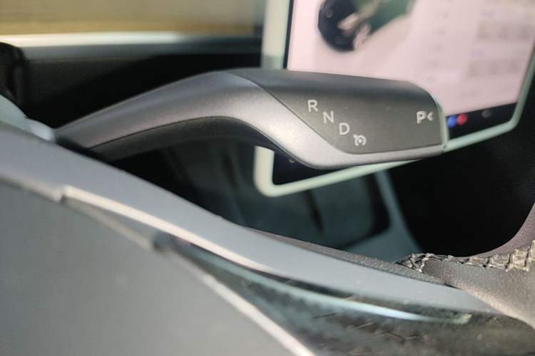 Used Tesla Model Y 2022 Revised Version Rear-Wheel Drive Gear Lever
