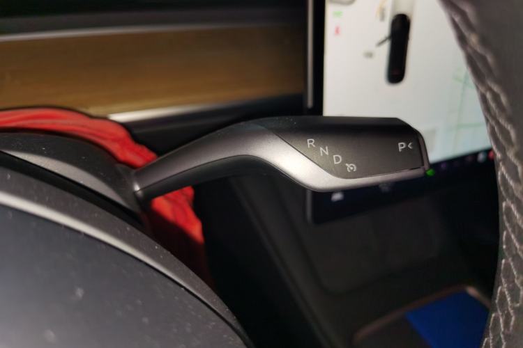 Used Tesla Model Y 2022 Revised Version Rear-Wheel Drive Gear Lever