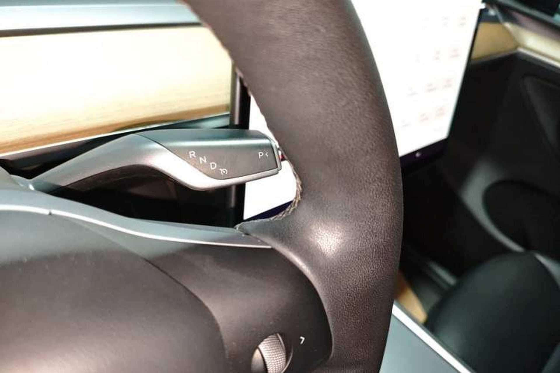 Used Tesla Model Y 2022 Revised Version Rear-Wheel Drive Gear Lever