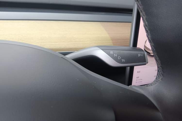 Used Tesla Model Y 2022 Revised Version Rear-Wheel Drive Gear Lever