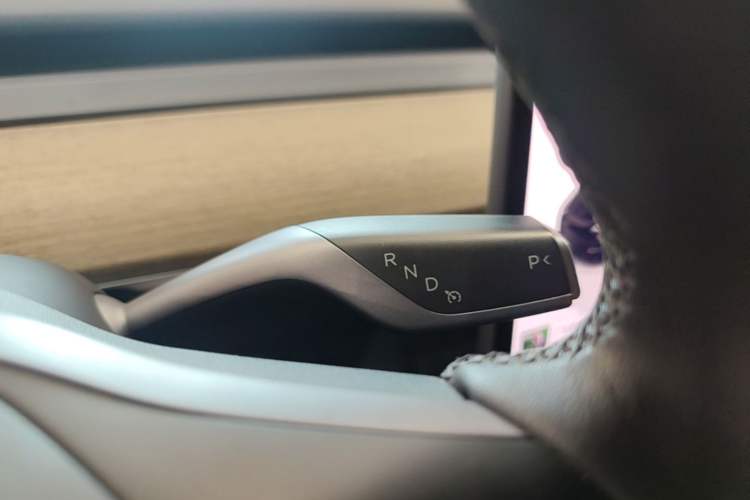 Used Tesla Model Y 2022 Revised Version Rear-Wheel Drive Gear Lever