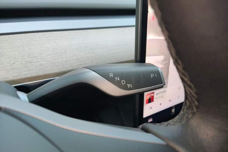 Used Tesla Model Y 2022 Rear-Wheel-Drive Version Gear Lever