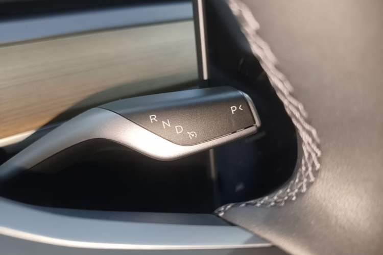 Used Tesla Model Y 2022 Revised Version Long-Range All-Wheel Drive Gear Lever