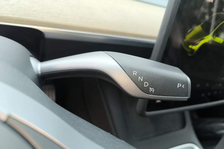 Used Tesla Model Y 2022 Rear-Wheel-Drive Version Gear Lever
