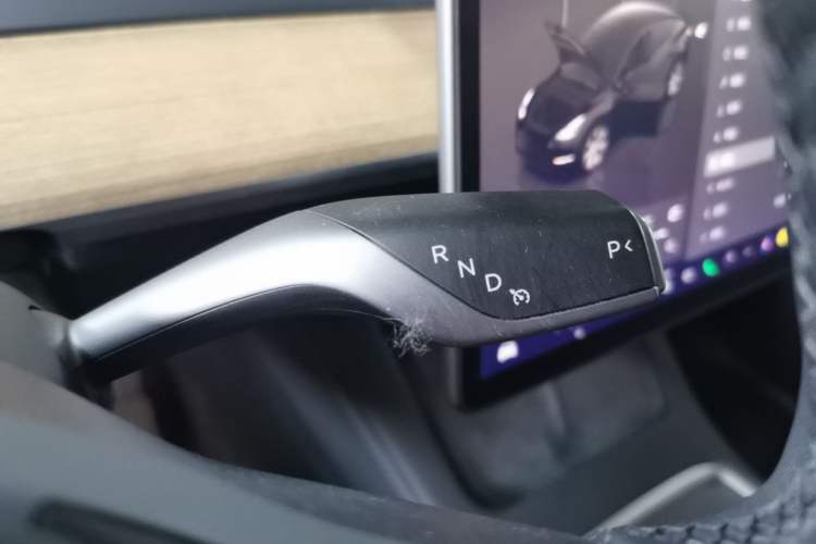 Used Tesla Model Y 2022 Revised Version Rear-Wheel Drive Gear Lever