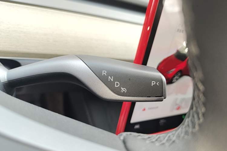Used Tesla Model Y 2022 Revised Version Rear-Wheel Drive Gear Lever