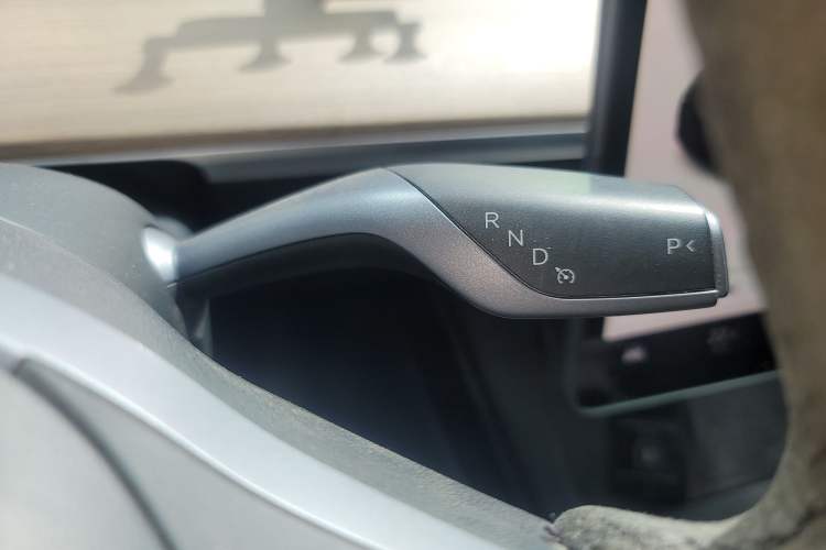 Used Tesla Model Y 2022 Rear-Wheel-Drive Version Gear Lever