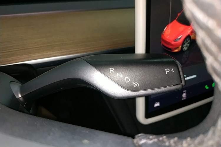 Used Tesla Model Y 2022 Revised Version Rear-Wheel Drive Gear Lever