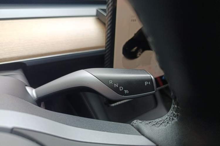 Used Tesla Model Y 2022 Rear-Wheel-Drive Version Gear Lever