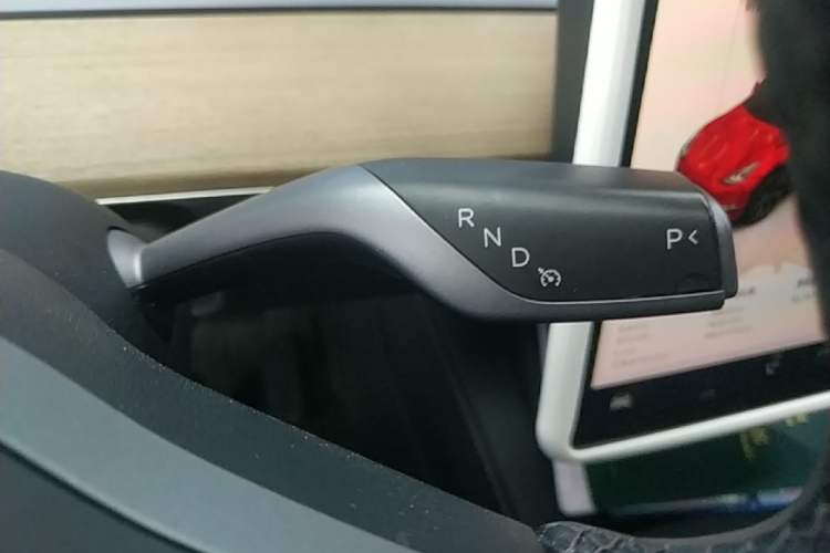 Used Tesla Model Y 2022 Revised Version Rear-Wheel Drive Gear Lever