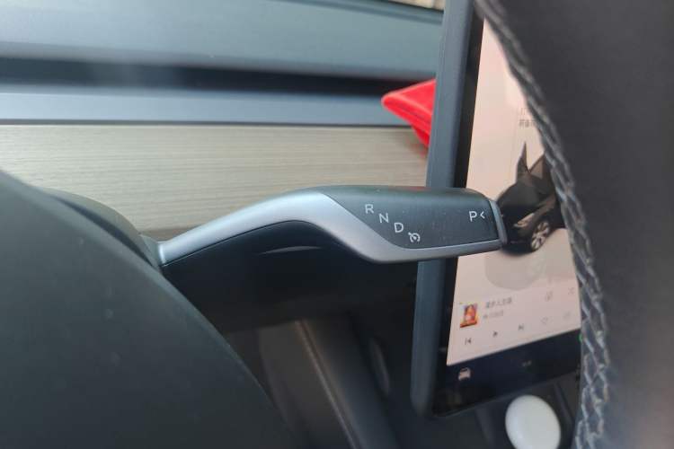 Used Tesla Model Y 2022 Revised Version Rear-Wheel Drive Gear Lever