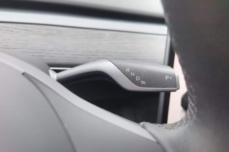 Used Tesla Model Y 2022 Performance High-Performance All-Wheel-Drive Version Gear Lever