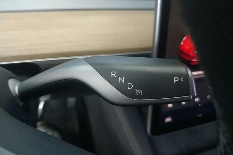 Used Tesla Model Y 2022 Revised Version Rear-Wheel Drive Gear Lever