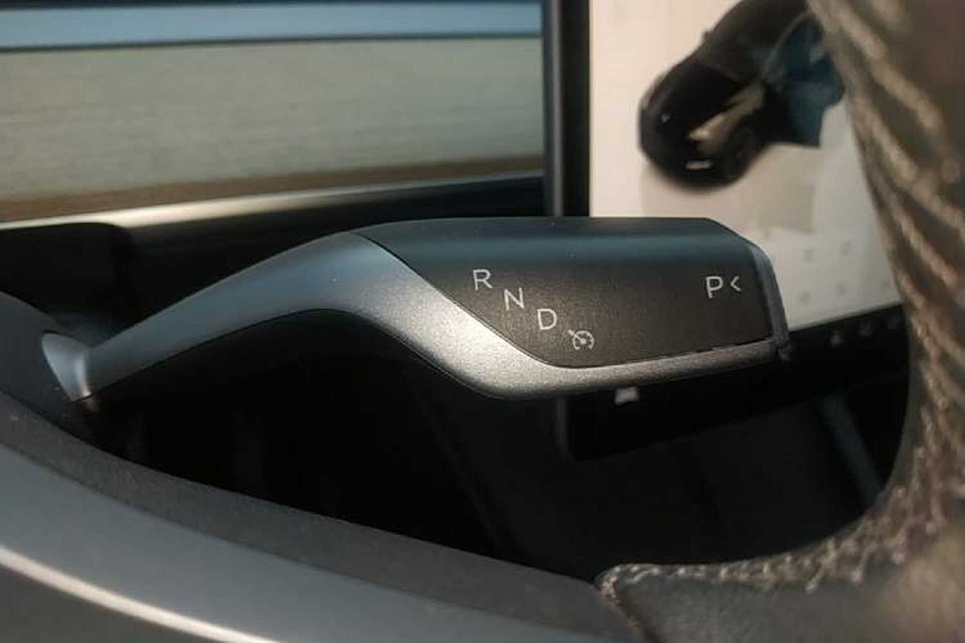 Used Tesla Model Y 2022 Revised Version Rear-Wheel Drive Gear Lever