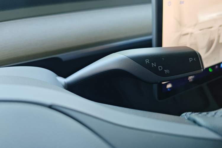 Used Tesla Model Y 2022 Revised Version Long-Range All-Wheel Drive Gear Lever