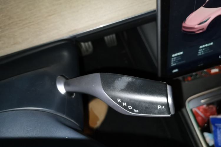 Used Tesla Model Y 2022 Performance High-Performance All-Wheel-Drive Version Gear Lever