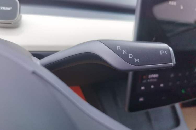 Used Tesla Model Y 2022 Revised Version Long-Range All-Wheel Drive Gear Lever