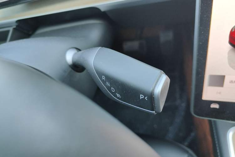 Used Tesla Model Y 2022 Revised Version Rear-Wheel Drive Gear Lever