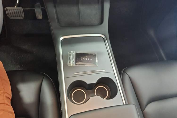 Used Tesla Model Y 2022 Revised Version Rear-Wheel Drive Gear Lever