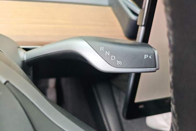 Used Tesla Model Y 2022 Rear-Wheel-Drive Version Gear Lever