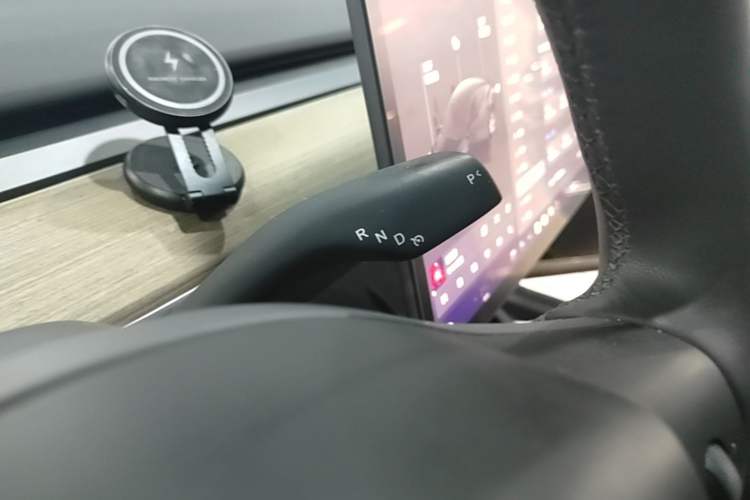 Used Tesla Model Y 2022 Rear-Wheel-Drive Version Gear Lever