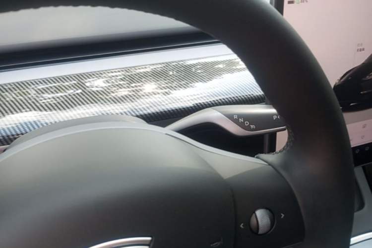 Used Tesla Model Y 2022 Revised Version Rear-Wheel Drive Gear Lever