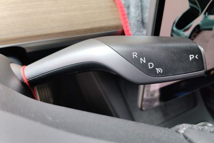 Used Tesla Model Y 2022 Revised Version Rear-Wheel Drive Gear Lever