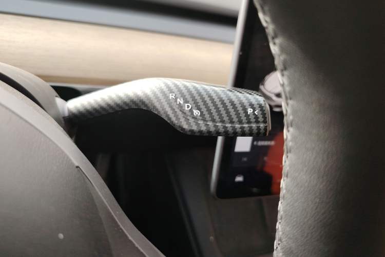 Used Tesla Model Y 2022 Long-Range All-Wheel-Drive Version Gear Lever