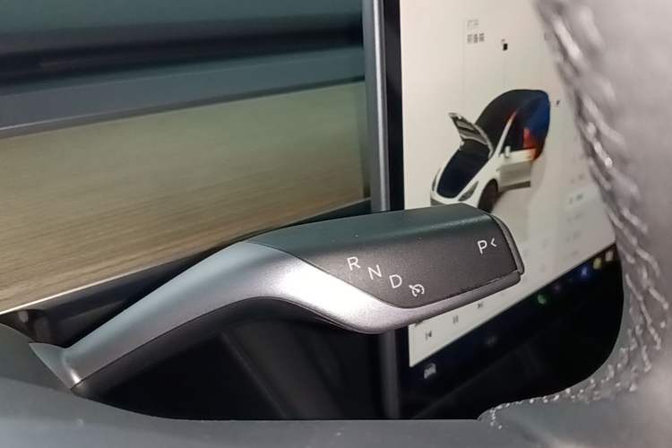 Used Tesla Model Y 2022 Revised Version Rear-Wheel Drive Gear Lever